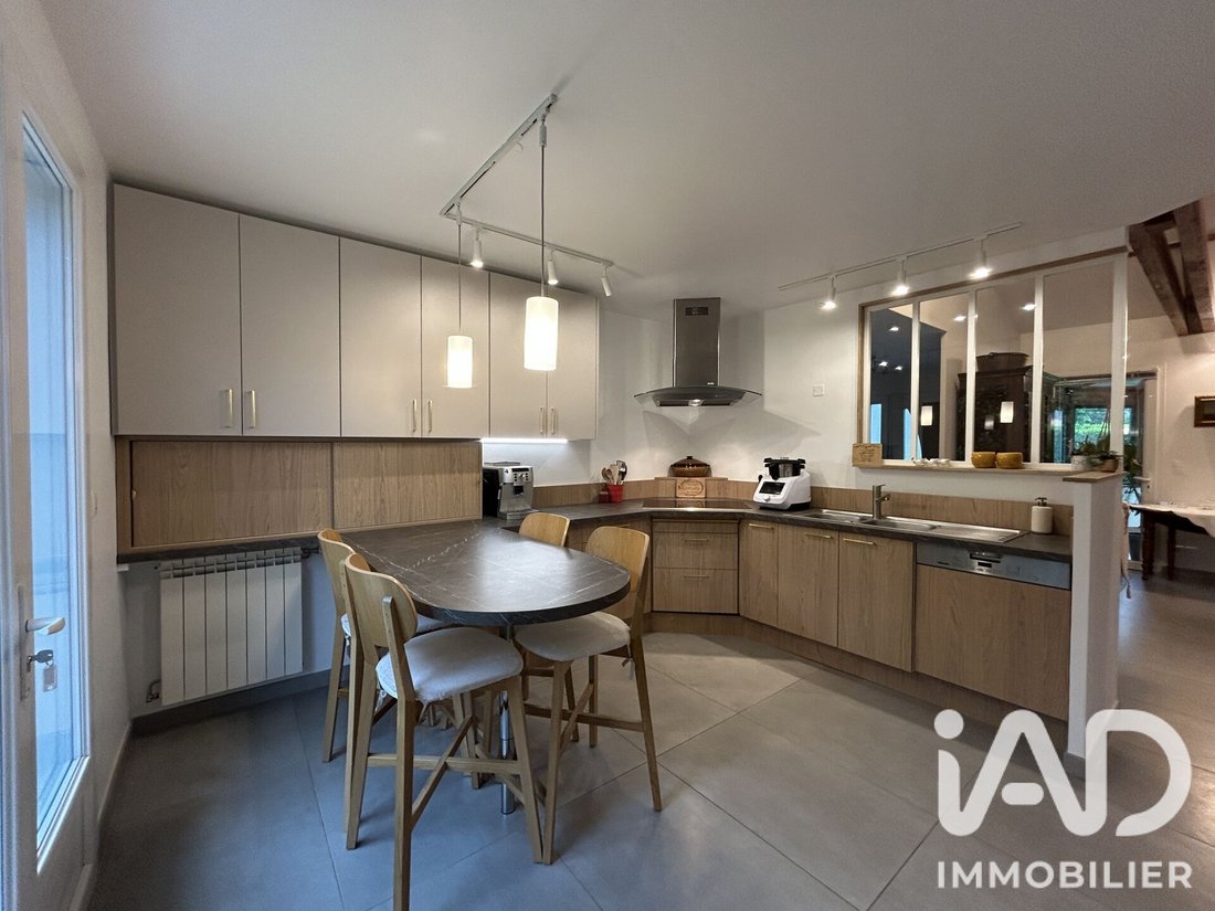 Casa en Zone Centrale, Chaponost, Francia 3 - 18880495