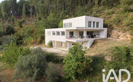 Maison à Ucel, Auvergne-Rhône-Alpes, France 1