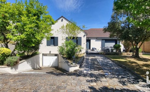 House in Pasteur I, Sannois, France 1