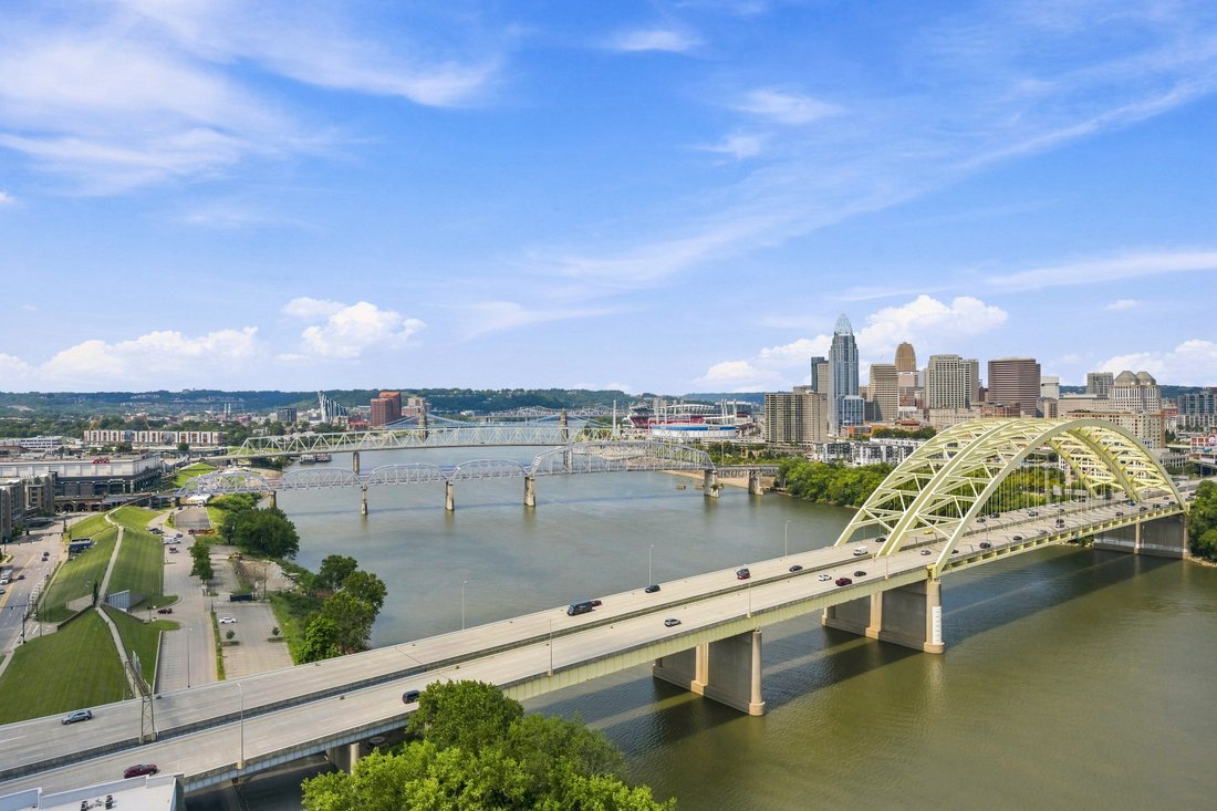 Condo in Newport, Kentucky, United States 2 - 18877639