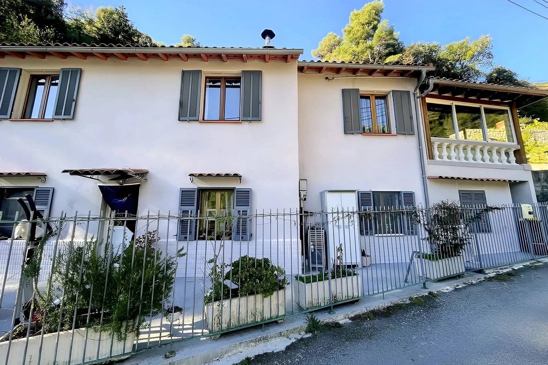 Haus in Menton, Provence-Alpes-Côte d'Azur, Frankreich 1 - 16545097
