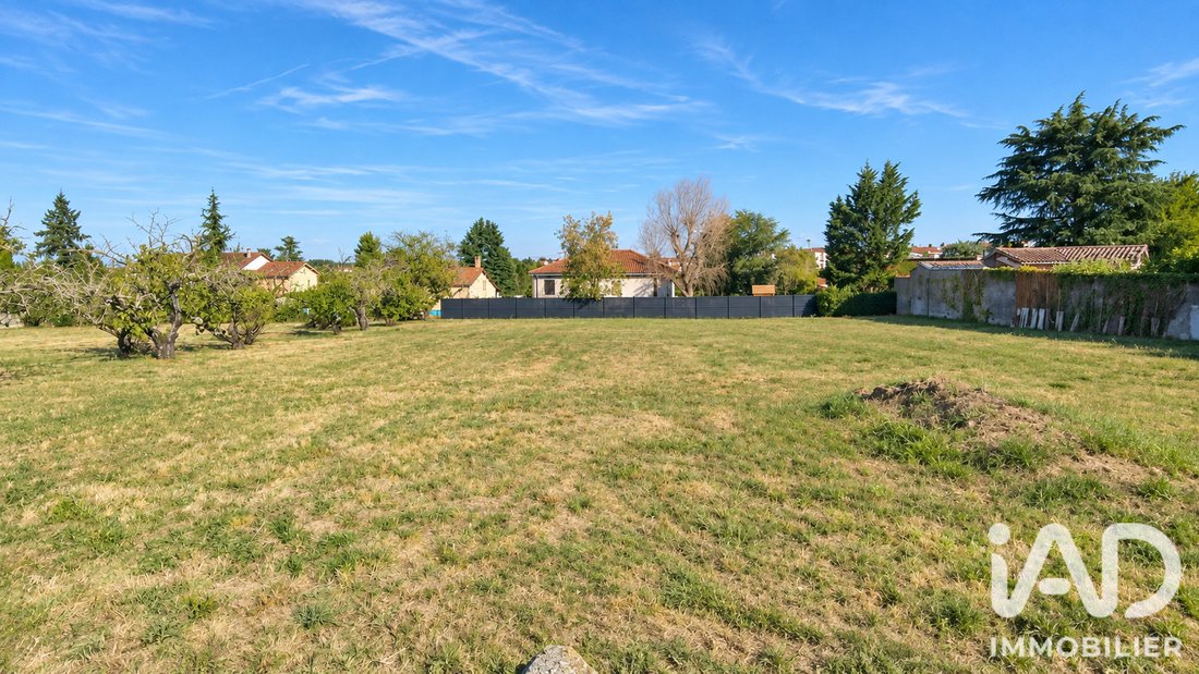Terreno en Centre, Craponne, Francia 3 - 18880310