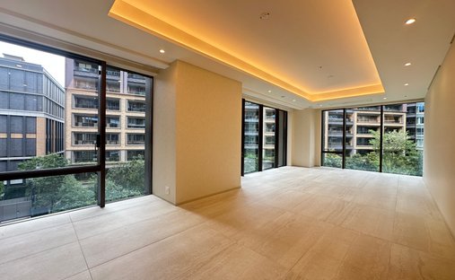 Apartment in Minato City, Tokyo, Japan 1