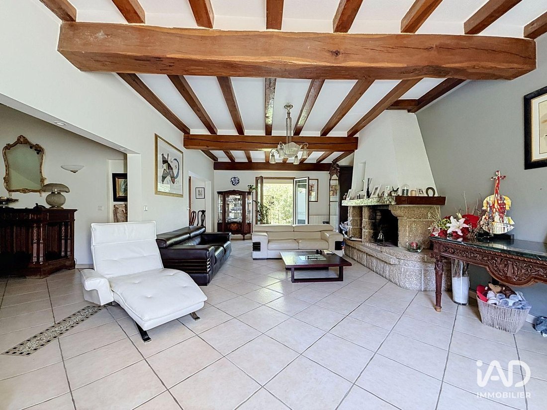 House in Vaux-sur-Seine, Ile-de-France, France 1 - 18880312