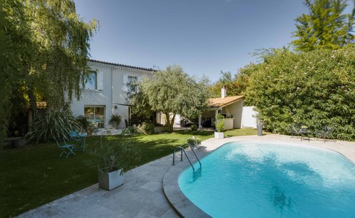 House in Grand Charran-Faventines, Valence, France 1