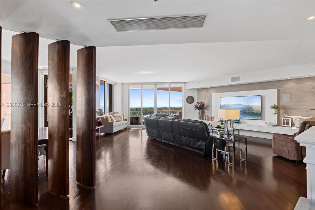 Condo in Miami, Florida, United States 4 - 18877632