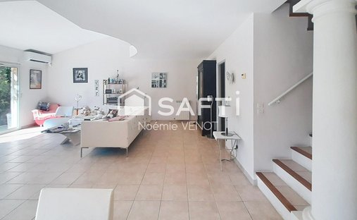 House in Granettes-Jauberte-Sainte Anne, Aix-en-Provence, France 1