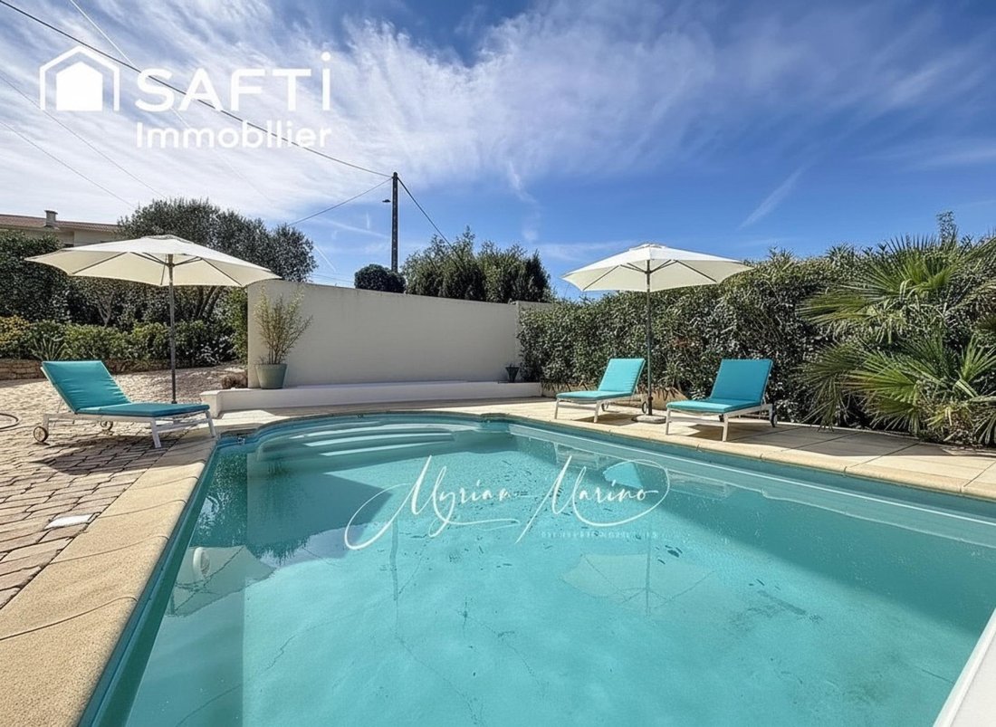 House in Frejus, Provence-Alpes-Côte d'Azur, France 1 - 17946837