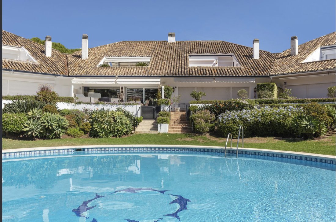Residenza a Nueva Andalucía, Marbella, Spagna 2 - 18877819