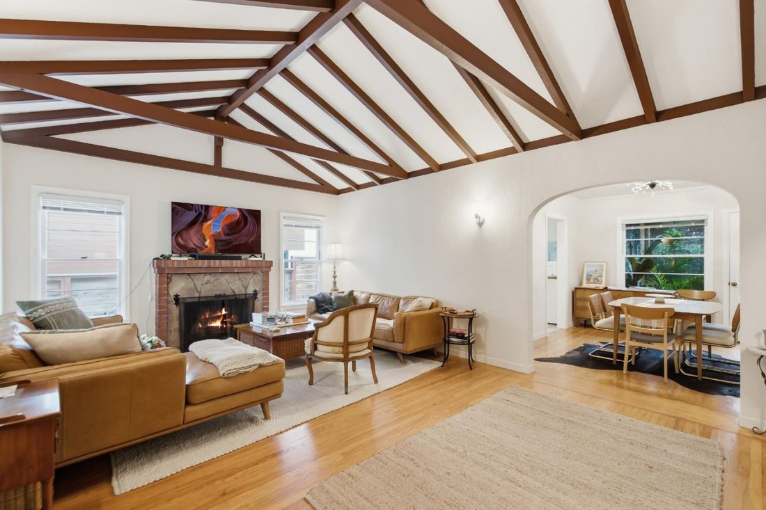 House in San Carlos, California, United States 4 - 18877836