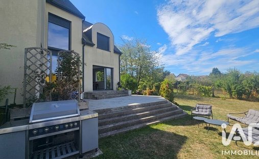 Casa a Est, Mainvilliers, Francia 1