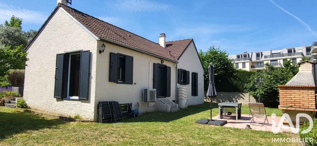 House in Pasteur I, Sannois, France 3 - 18880066