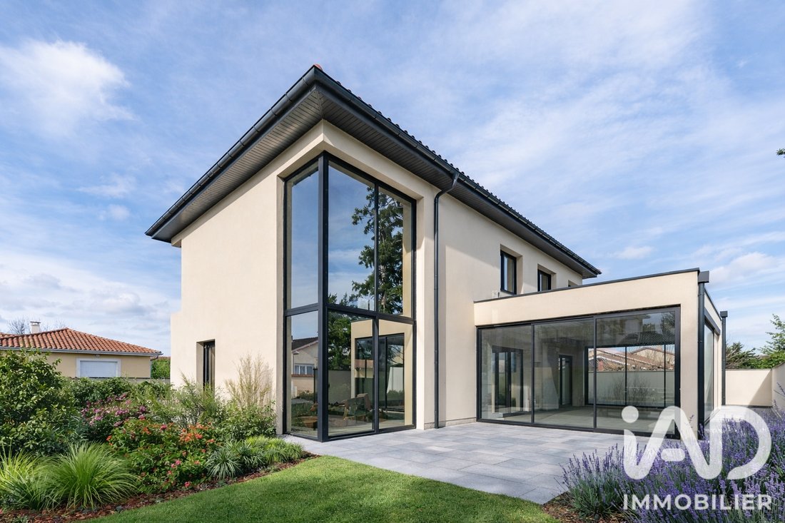 Casa a Centre, Mions, Francia 1 - 18880387