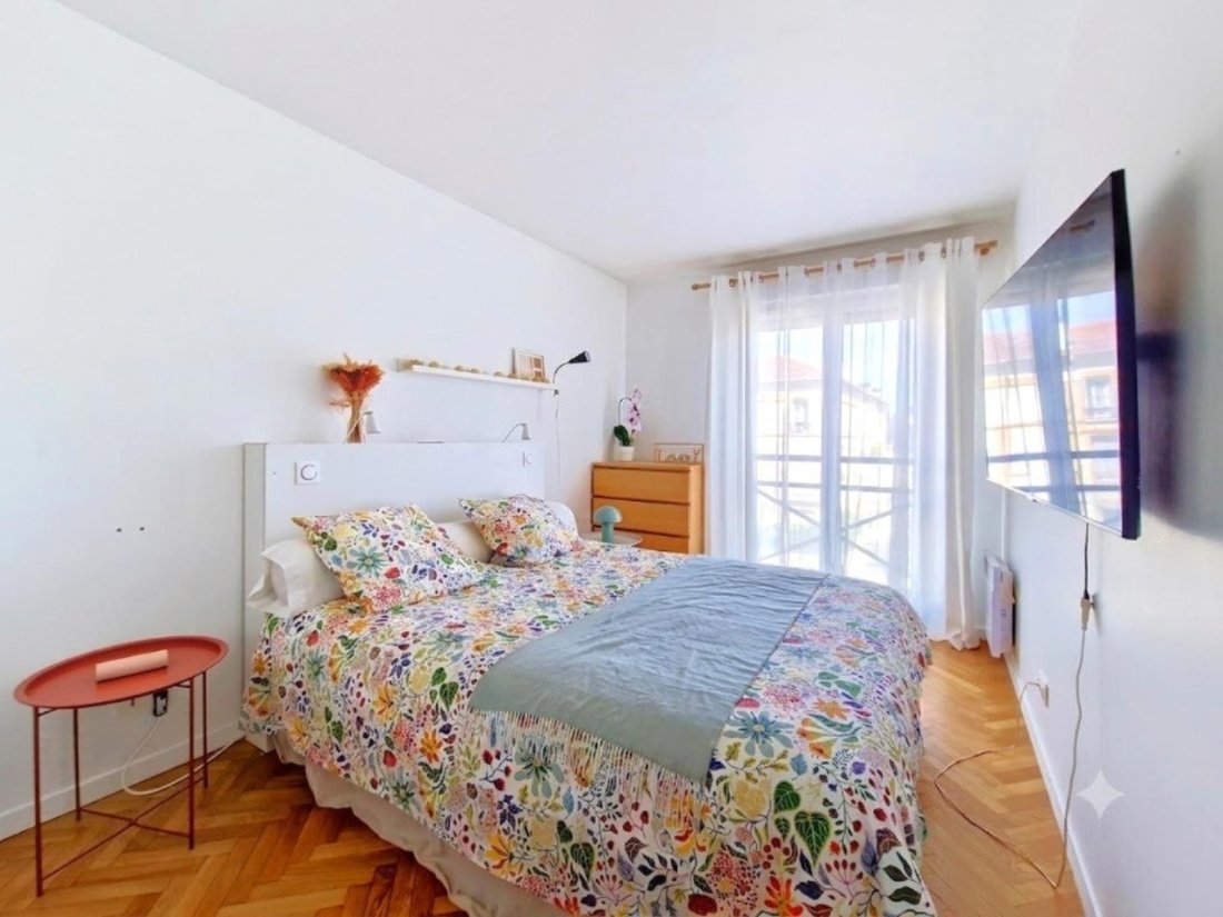 Apartment in Hôtel de Ville, Courbevoie, France 5 - 18547265