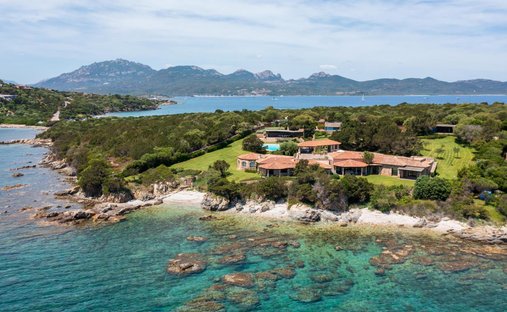 Villa in Porto Rotondo, Olbia, Sardinien 1