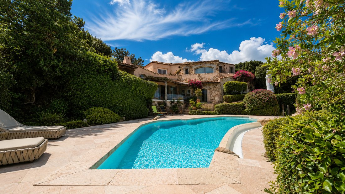 Villa in Marina di Porto Cervo, Porto Cervo, Italy 1 - 18877807