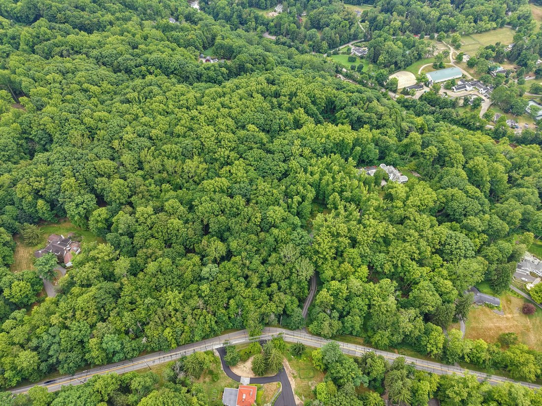 Terrain à Gates Mills, Ohio, États-Unis 1 - 18877855