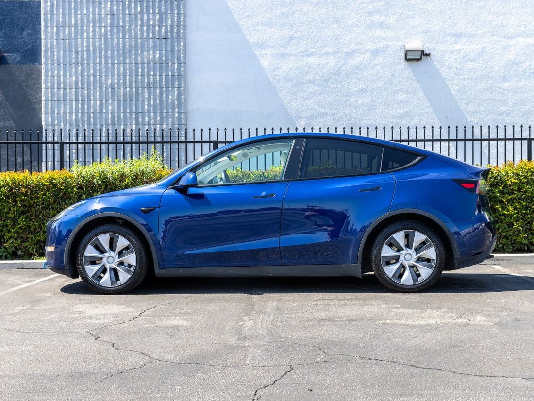 Suv in Azusa, CA, United States 3 - 18799232