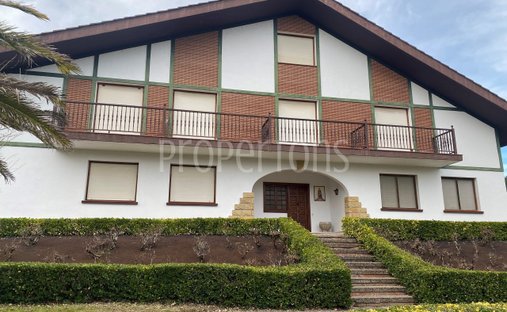 Residenza a Larrabetzu, Paesi Baschi, Spagna 1