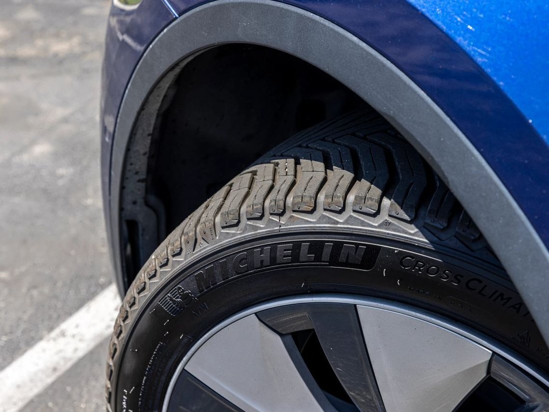 Suv in Azusa, CA, United States 4 - 18799232