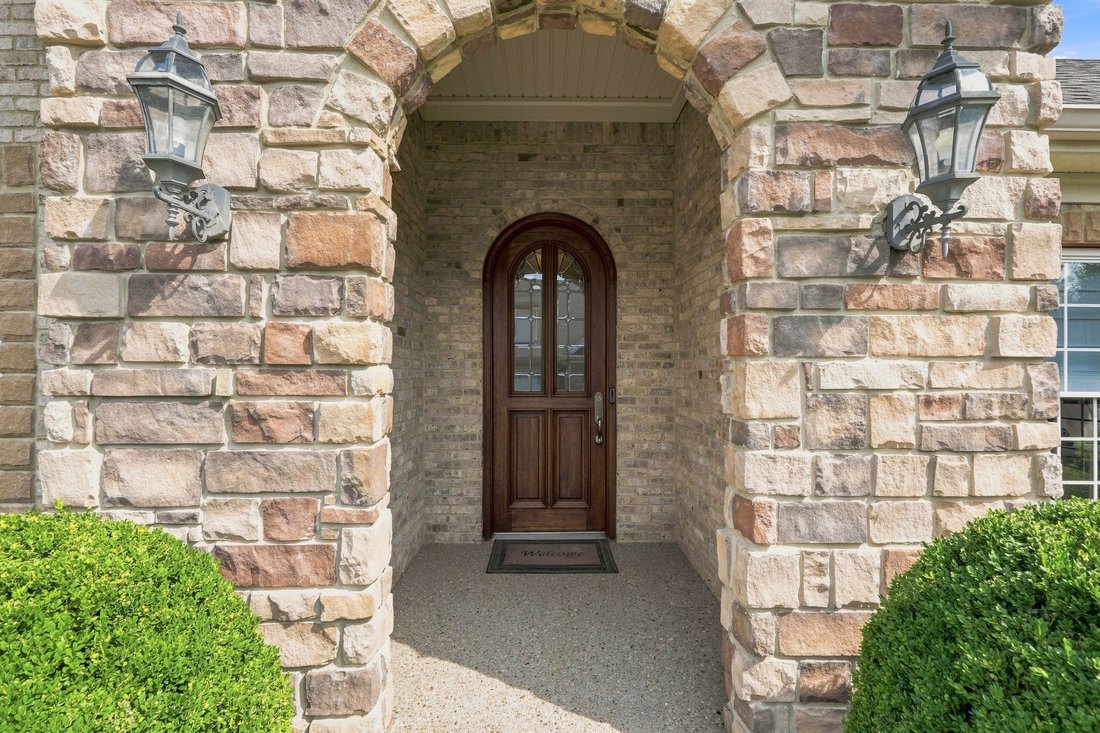 Apartment in Watterson Park, Kentucky, United States 4 - 18878251