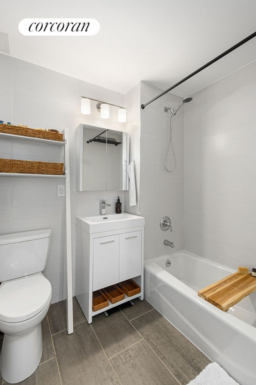 Condo in New York, New York, United States 4 - 18878238
