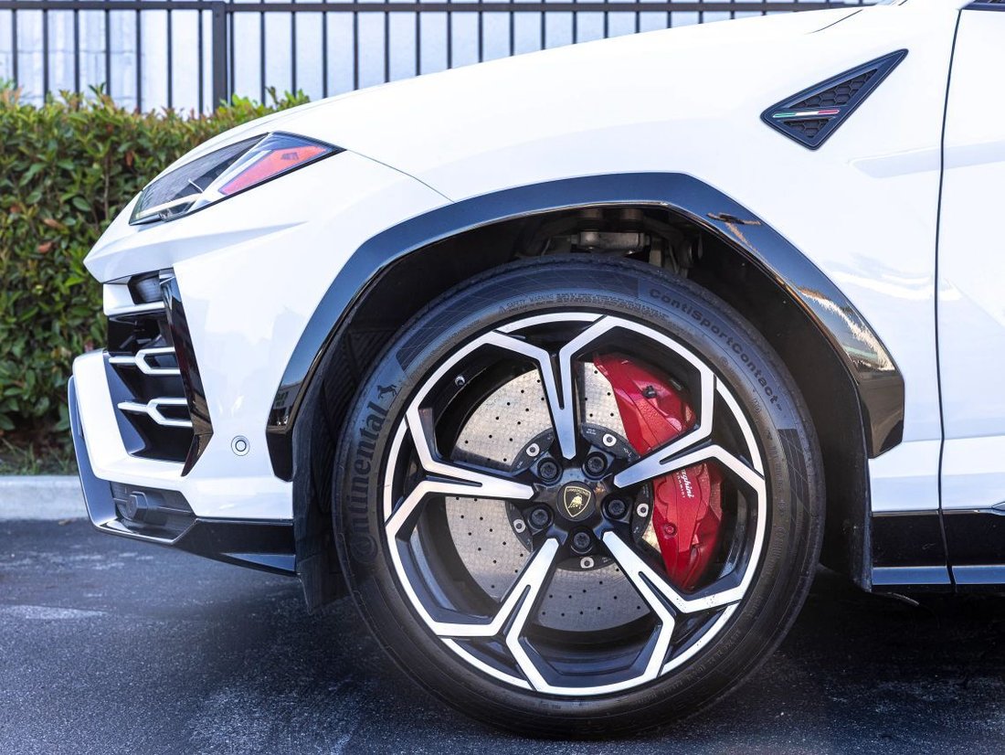 Suv in Azusa, CA, United States 3 - 18745442