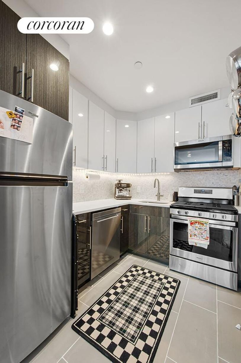 Condo in New York, New York, United States 3 - 18878238