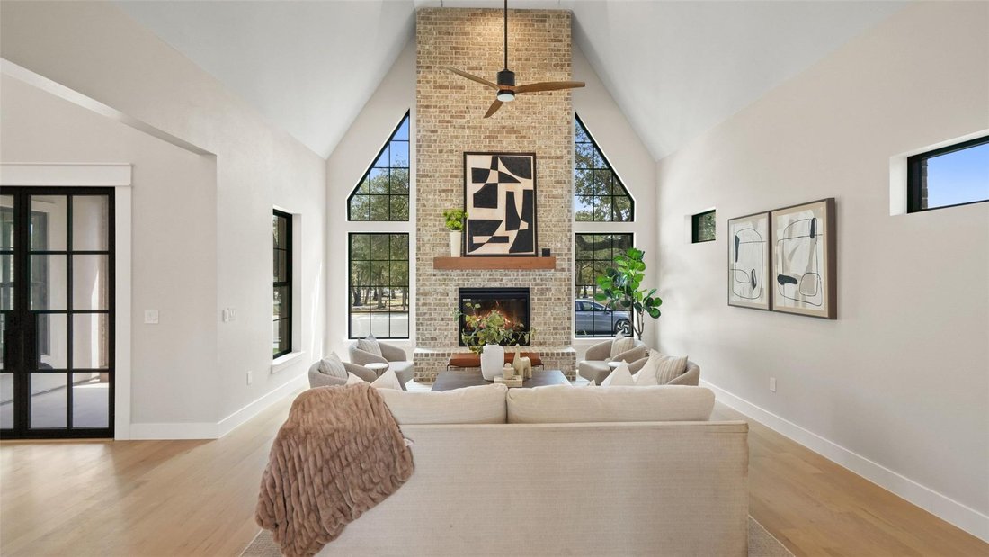 House in Salado, Texas, United States 4 - 17401425