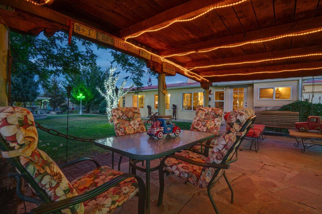 House in Taos, New Mexico, United States 4 - 18888112