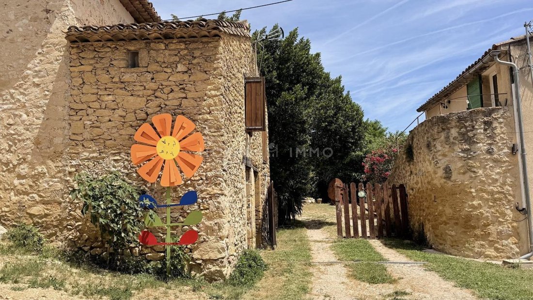 Casa en Alleins, Provenza-Alpes-Costa Azul, Francia 2 - 18882128