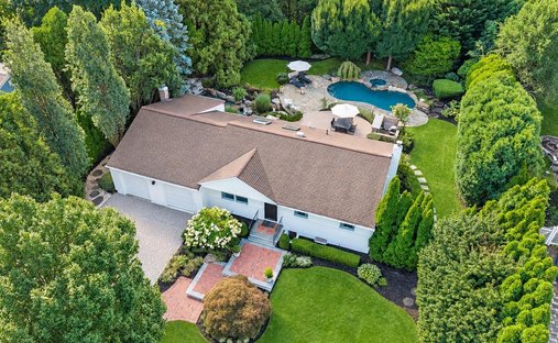 House in East Northport, New York, United States 1