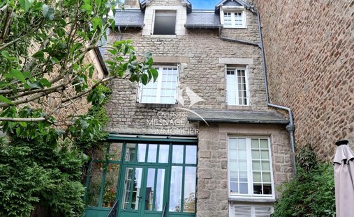 Casa a Dinan, Bretagna, Francia 1