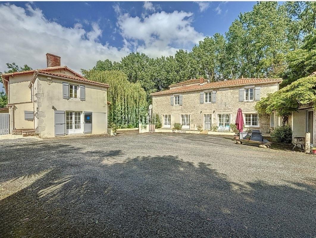 Maison à Mareuil-sur-Lay-Dissais, Pays de la Loire, France 2 - 18883675