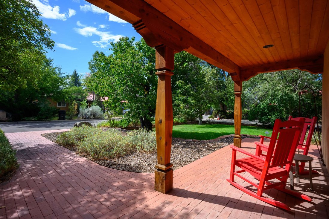 House in Taos, New Mexico, United States 2 - 18888304