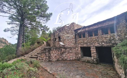 Landhaus in Sari-Solenzara, Korsika, Frankreich 1