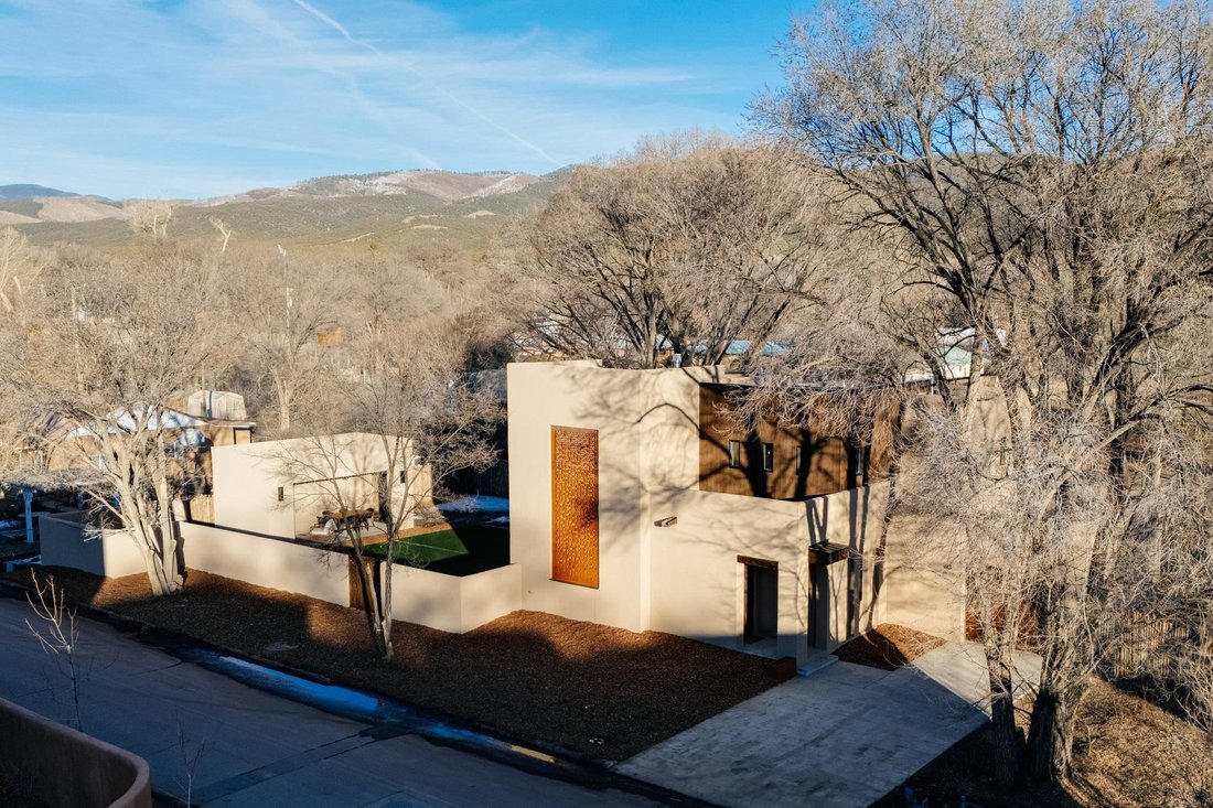 House in Taos, New Mexico, United States 4 - 18888120