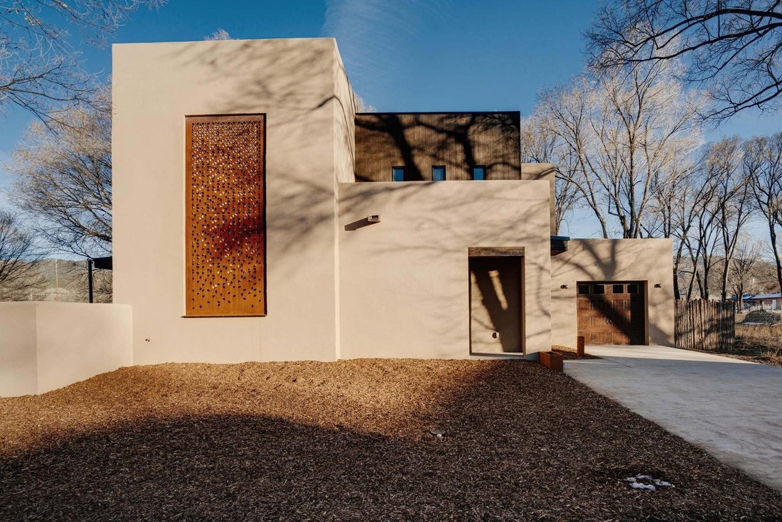 House in Taos, New Mexico, United States 2 - 18888120