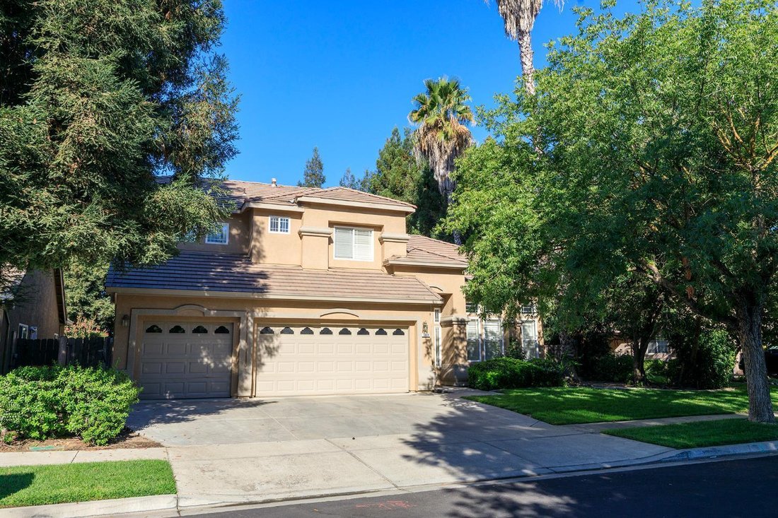 House in Turlock, California, United States 3 - 18890716