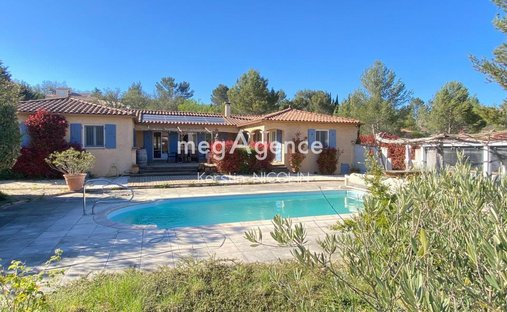 Casa a Neoules, Provenza-Alpi-Costa Azzurra, Francia 1