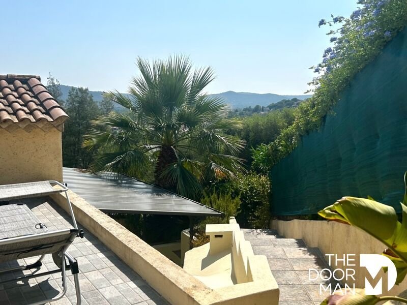 Maison à Le Lavandou, Provence-Alpes-Côte d'Azur, France 2 - 18890899