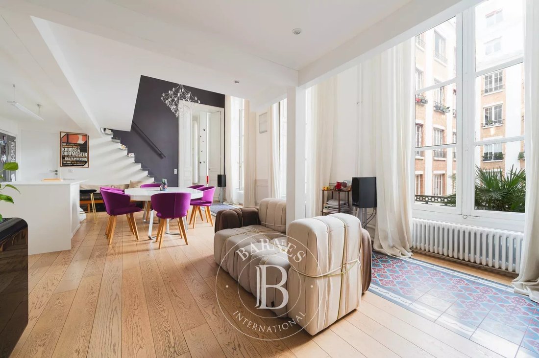 Apartment in Lorette-Martyrs, Paris 9e Arrondissement, Paris 3 - 18889429