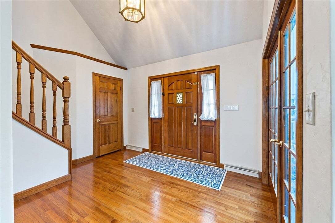 House in Jefferson Hills, Pennsylvania, United States 4 - 18180840