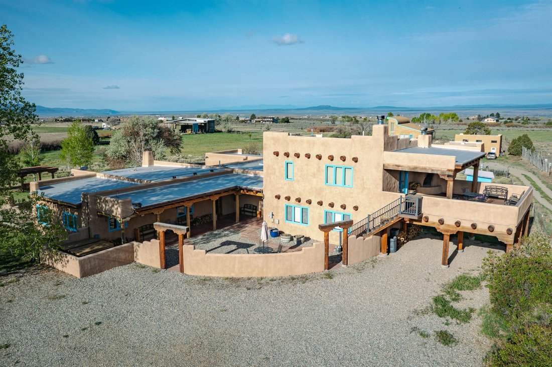 House in Arroyo Seco, New Mexico, United States 1 - 18888183