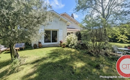 House in Bouliac, Nouvelle-Aquitaine, France 1