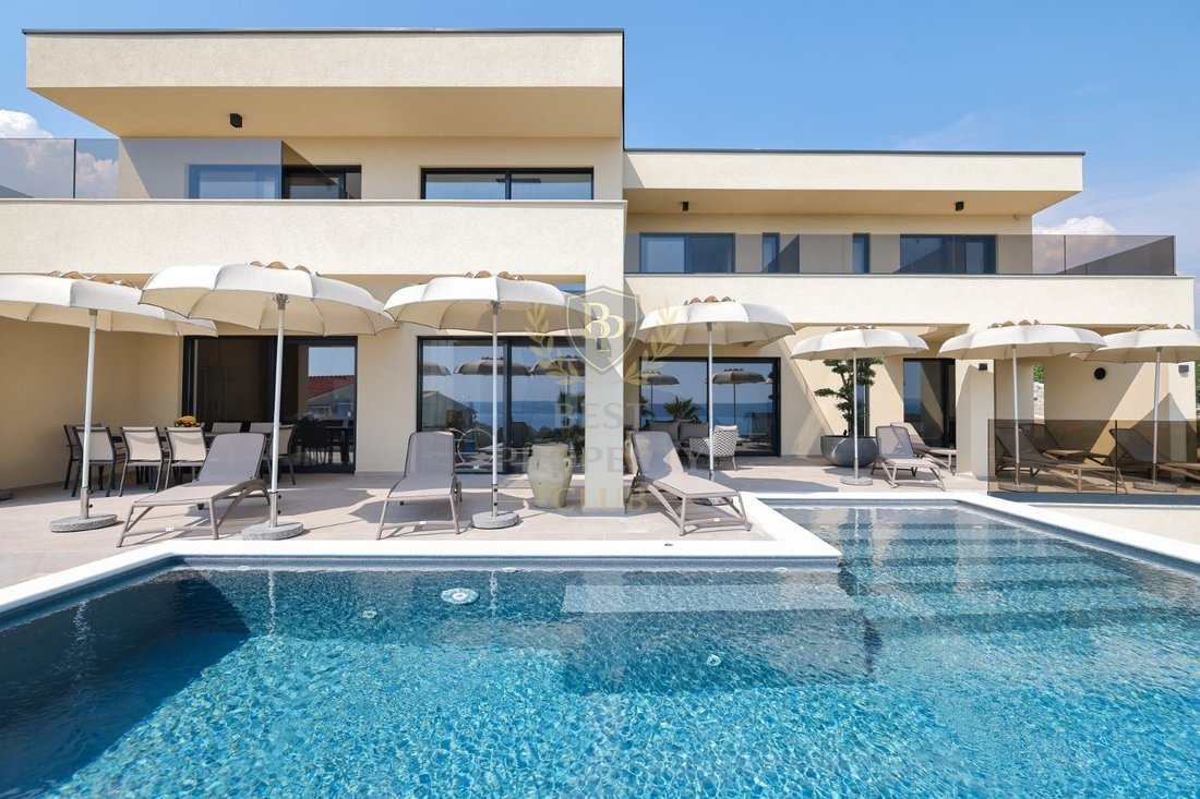Villa in Maslenica, Zadar County, Croatia 2 - 18890586