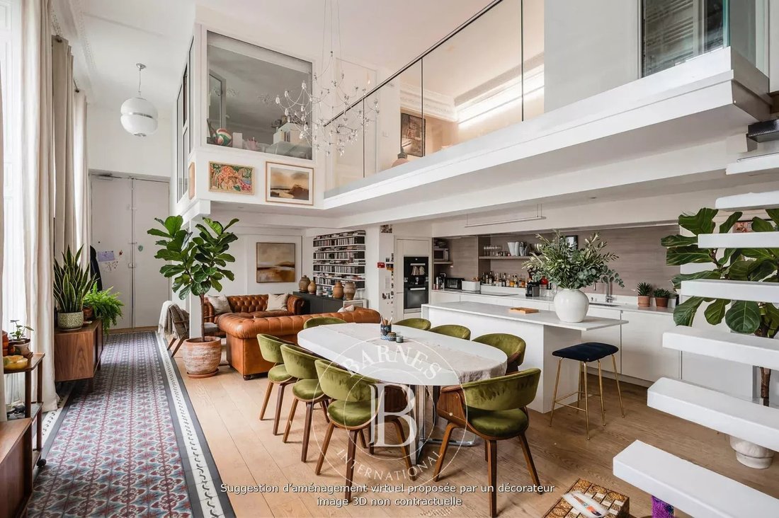 Apartment in Lorette-Martyrs, Paris 9e Arrondissement, Paris 1 - 18889429
