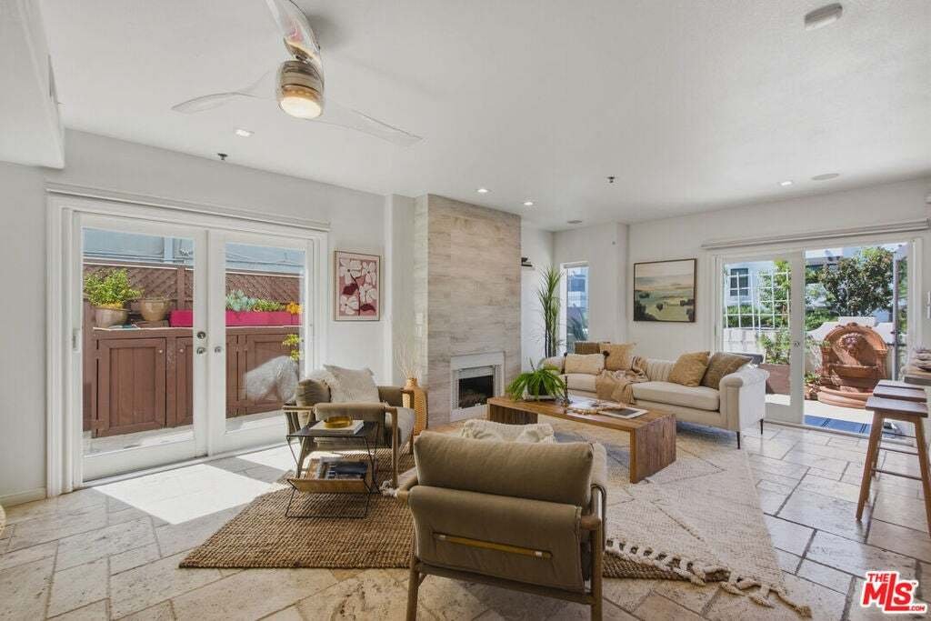 Condominio a Los Angeles, California, Stati Uniti 2 - 18889489