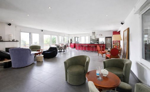 Villa a Est Sud Ouest, La Ferté-sous-Jouarre, Francia 1