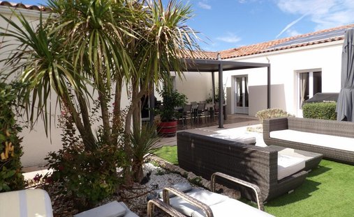Villa a Centre Ville, Saint-Jean-d'Angély, Francia 1